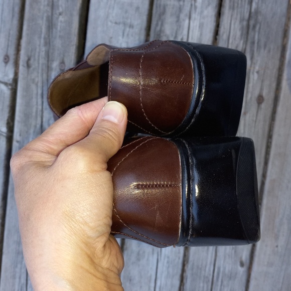 Clarks Vintage Comfortable Quality Leather Clog Size8.5M Brazil Very Good Cond. - Picture 8 of 9